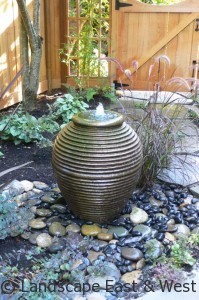 Tall Pot bubbler Water Feature
