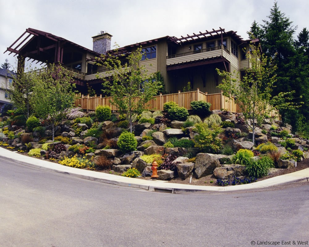  landscaping ideas for sloping lot