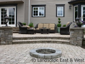 Portland Patio Design with Steps and Columns